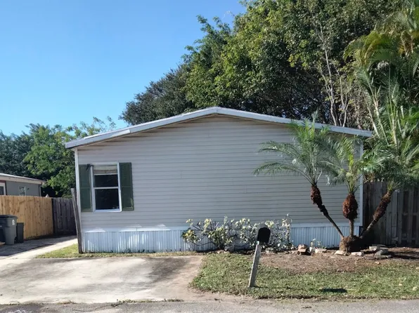 11947 Flotilla Pl, Boca Raton, FL 33428