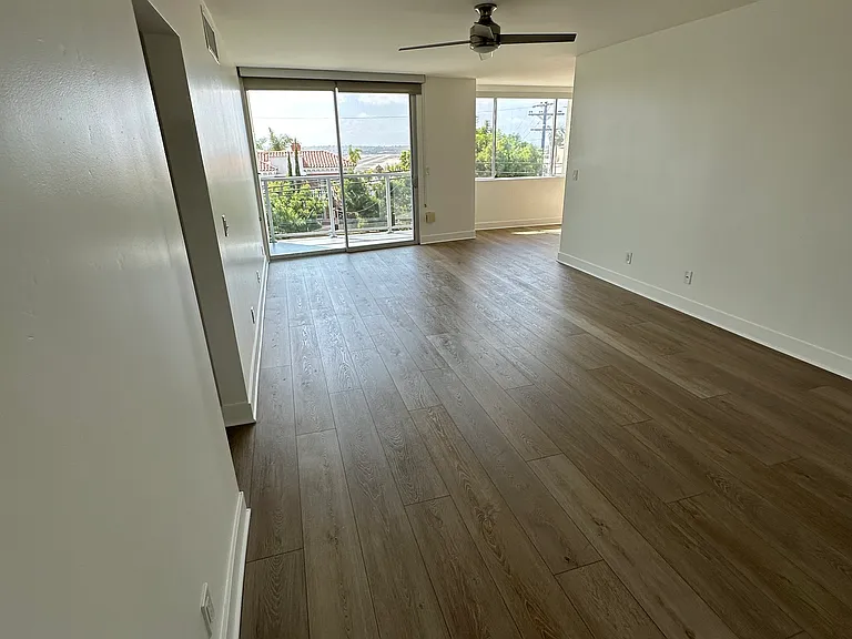 Huge Living Area with new flooring