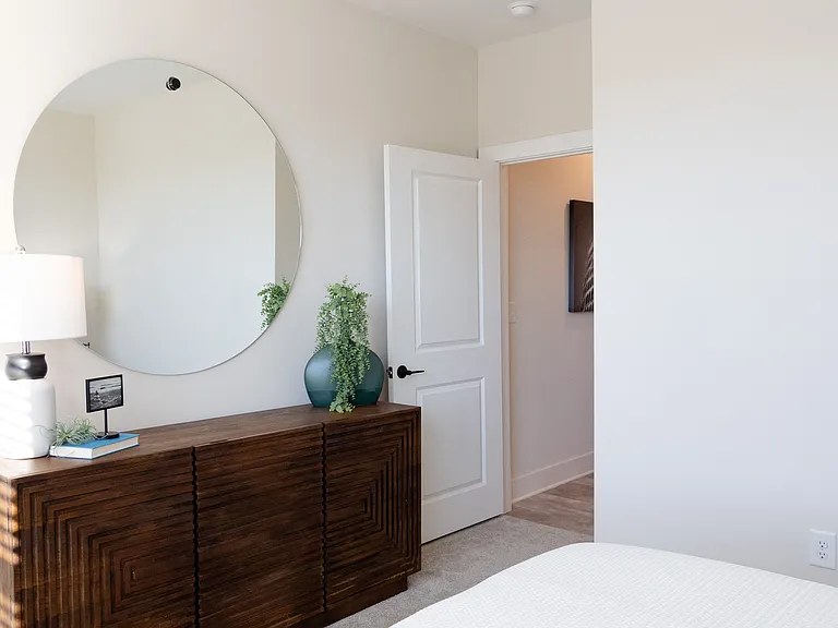 District at Riverside Apartments — Photo 28