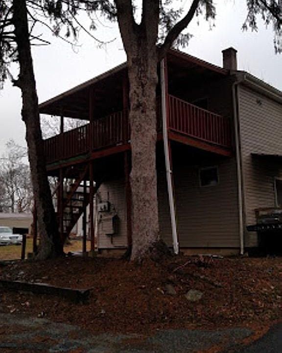 2nd image of 122 N Gay St #B