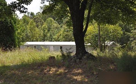 1st image of 180 Carl Ln
