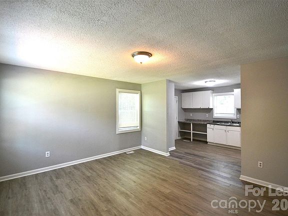 2nd image of 104 S Gregory St