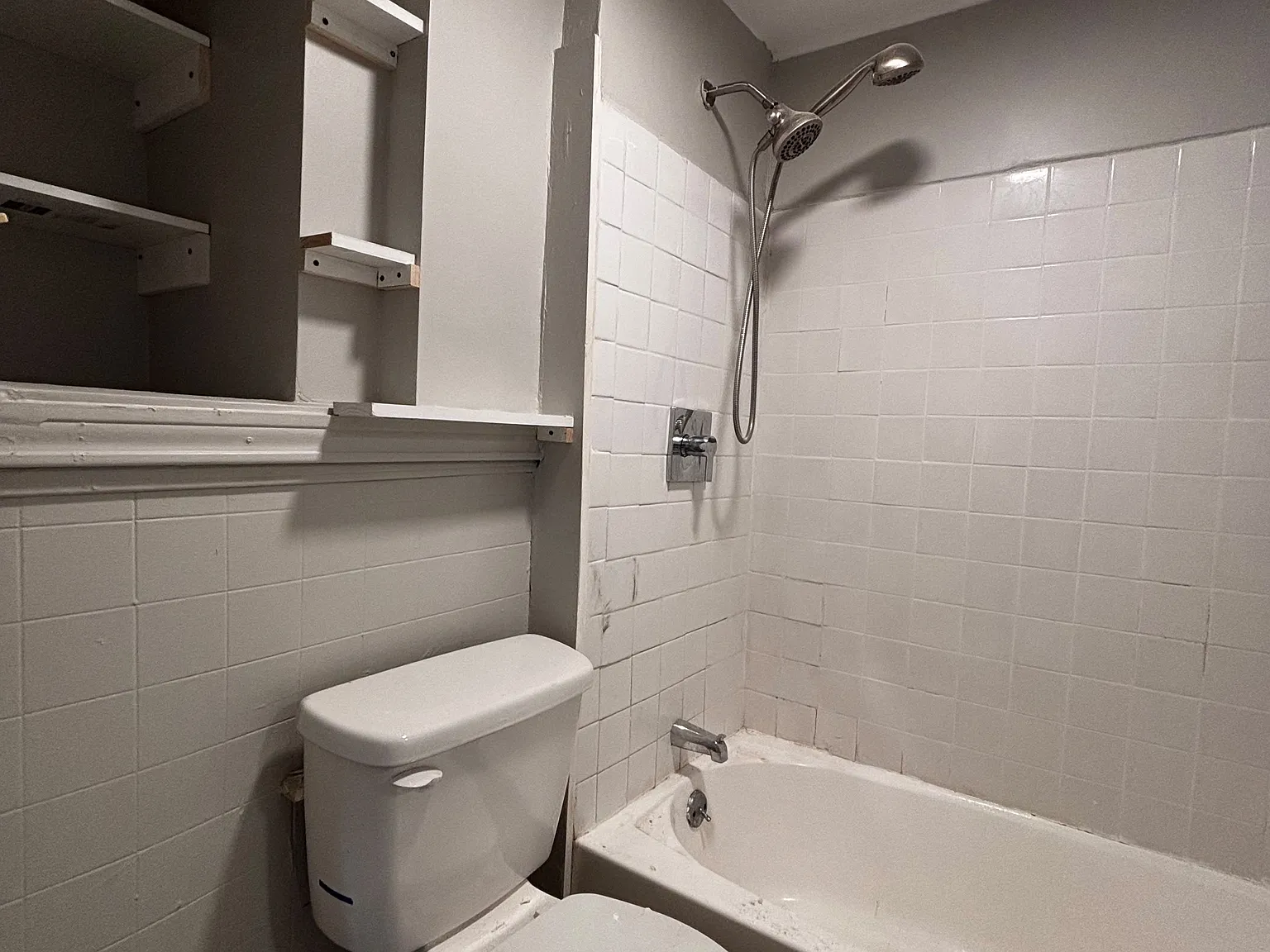 3 bed, 1.0 bath, $1,900 — Photo 3