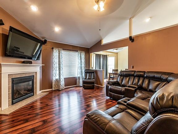 2nd image of 6345 Deermeade Dr
