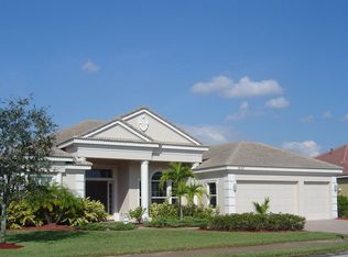 5327 Hunt Club Way, Sarasota, FL 34238