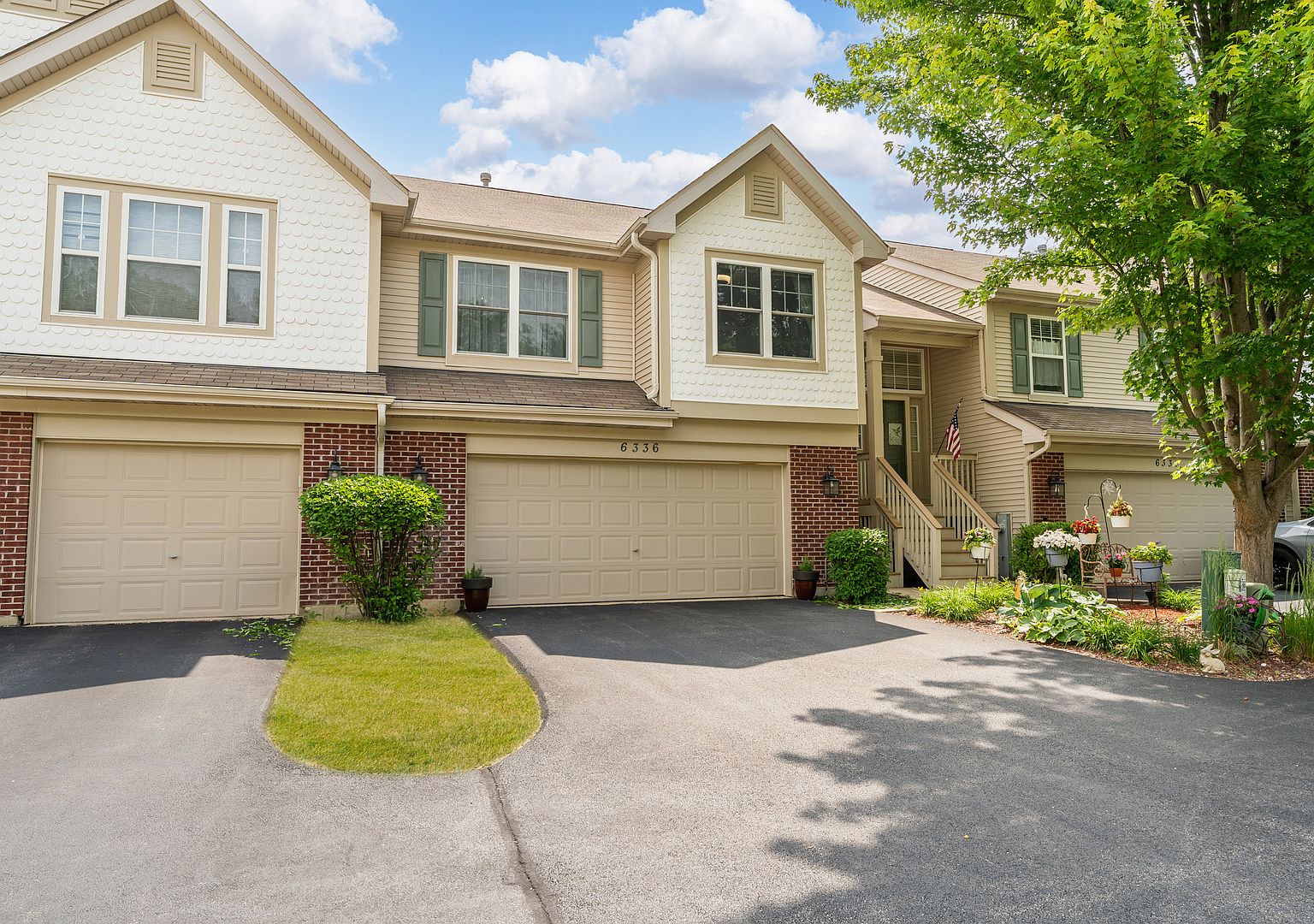 6336 Burr Oaks Ct, Fox Lake, IL 60020 | Zillow