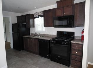 153 Maplebrook St SE, Grand Rapids, MI 49548