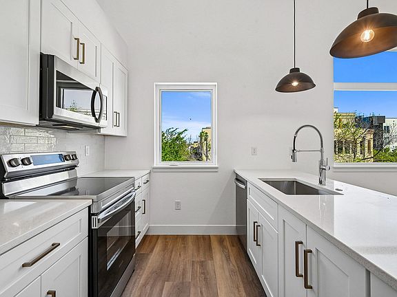 4th image of 4353 Tennyson St #214