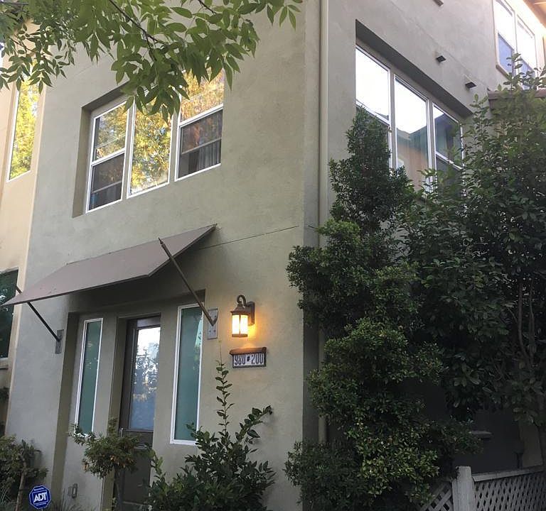 1st image of 980 E Duane Ave #200