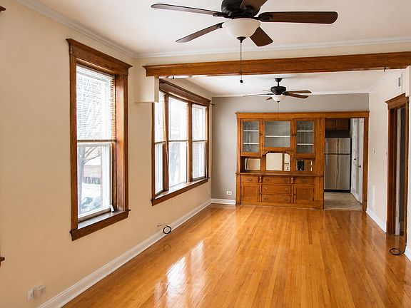 2nd image of 1965 W Ainslie St #2