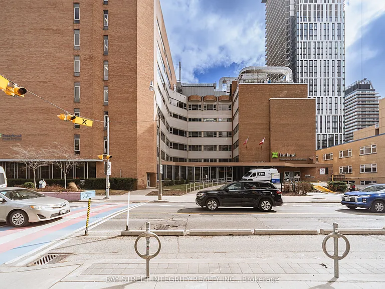 50 Wellesley St E #2801 — Photo 32