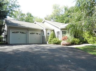 198 High Point Dr, Saylorsburg, PA