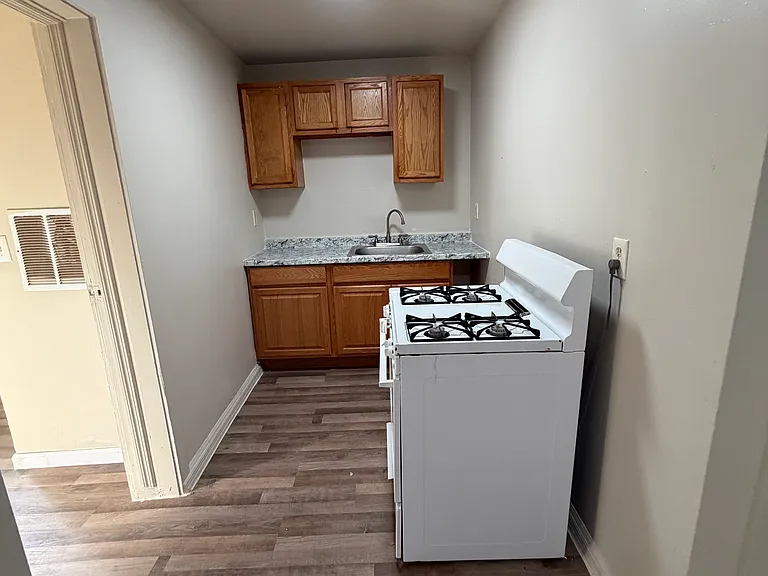 114 Spring St #2 — Photo 5