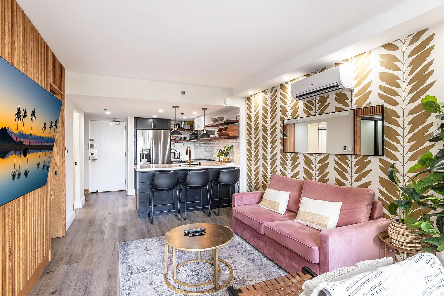 1 bed, 1.0 bath, 495 sqft, $6,281 — Photo 2