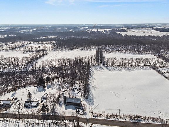 3rd image of 27 Mile Rd