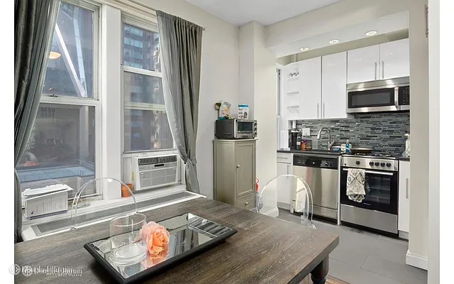 Rented by Douglas Elliman | media 8