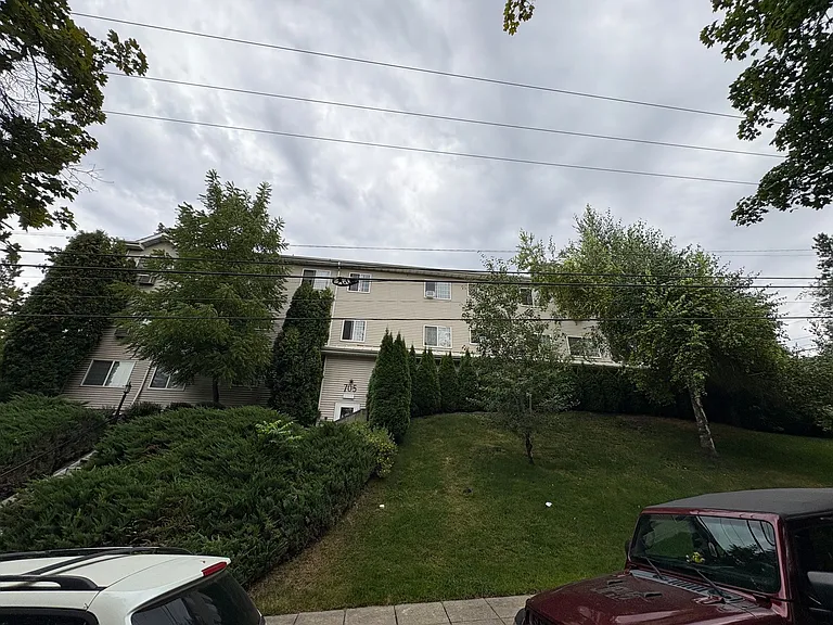 705 S Jefferson St — Photo 11