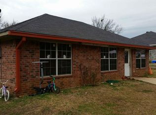 1715 W 10th St, Mount Pleasant, TX 75455