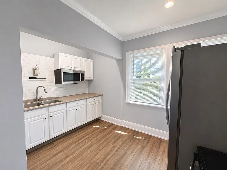 80 Dewitt St #1 — Photo 11