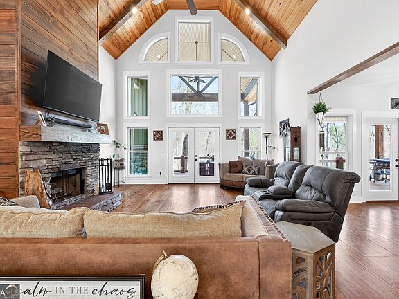 2nd image of 131 Woods Rd