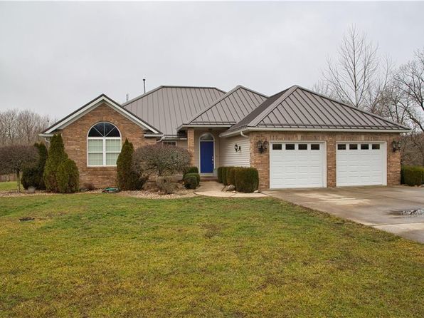 Shelbyville Il Luxury Homes For Sale 56 Homes Zillow