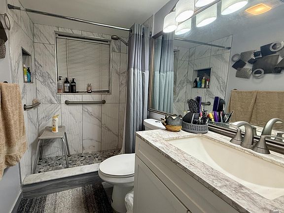 4th image of 85 Canterbury D