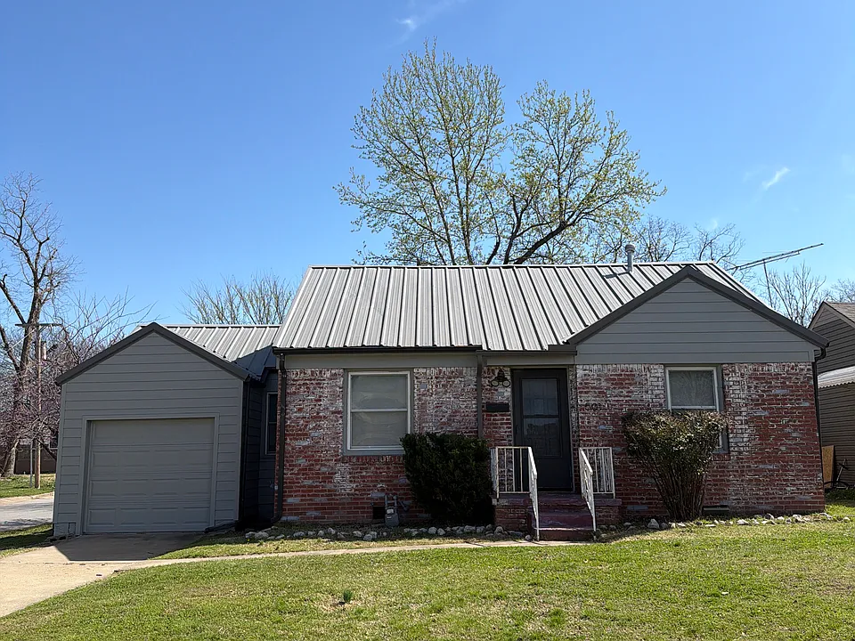 501 S Pittsburg Ave