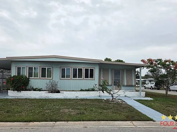 2365 Fremont Dr, Sarasota, FL 34238