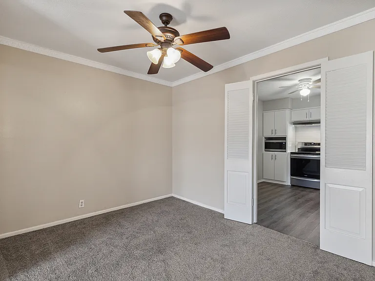 7918 Royal Ln #212 — Photo 8