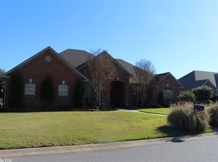 4860 Dover Ln, Conway, AR 72034