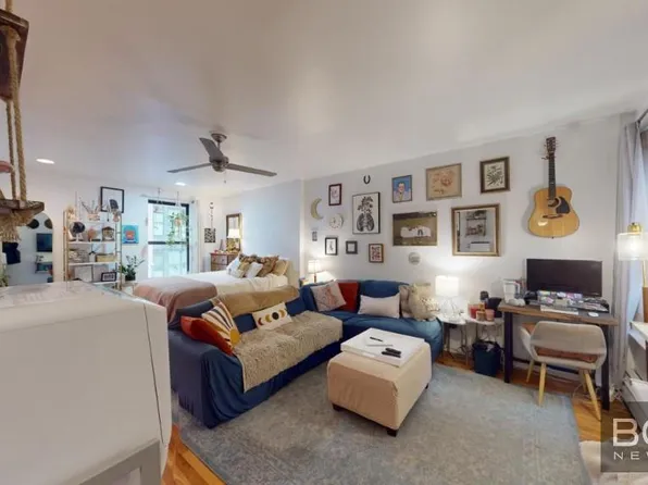 261 7th Ave #3C, New York, NY 10001