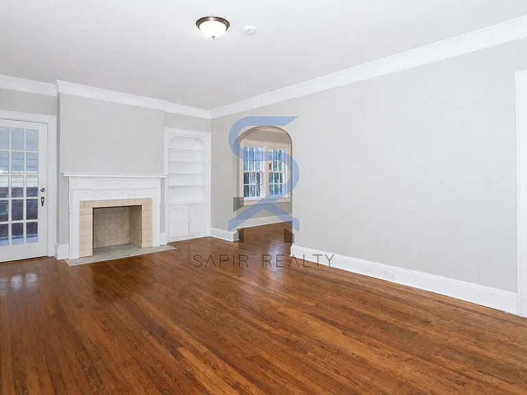 1441 Boulevard Lorraine SW — Photo 3