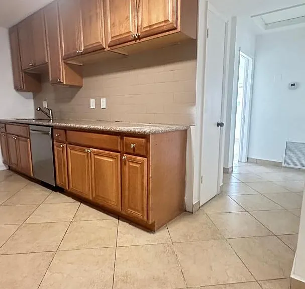 Unit Photo