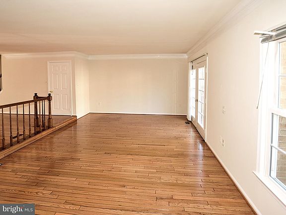 4th image of 4114 Meadow Field Ct