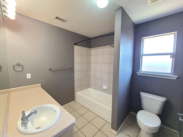 3401 Mark Ln — Photo 5
