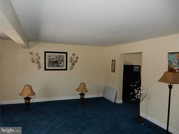 5th image of 241 Tinsley Ct