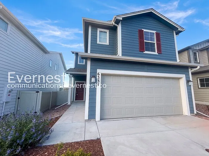 3 bed, 2.5 bath, 1690 sqft, $2,295 — Photo 1