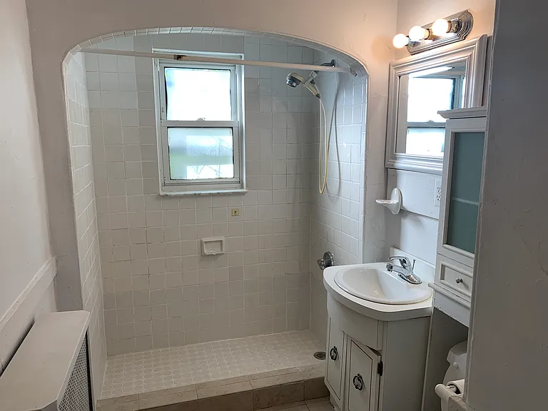 61 Washington St — Photo 2