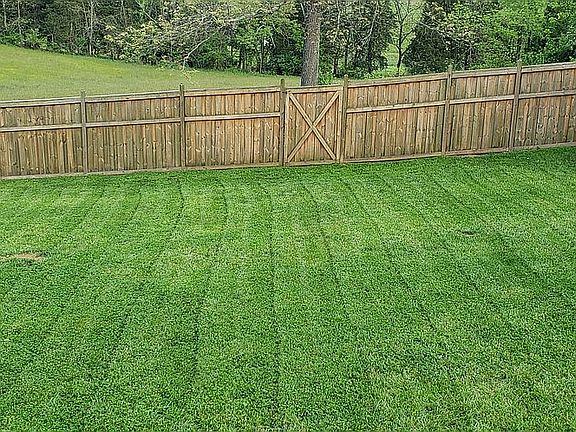 2nd image of 20534 Meadowbrook Dr