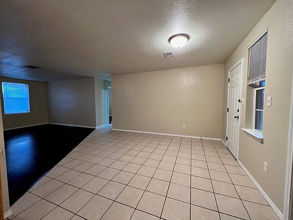 4th image of 4402 Bobbie Ann Dr