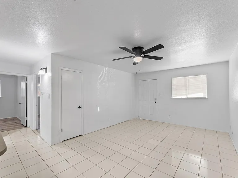 11103 Renel Dr #B — Photo 5