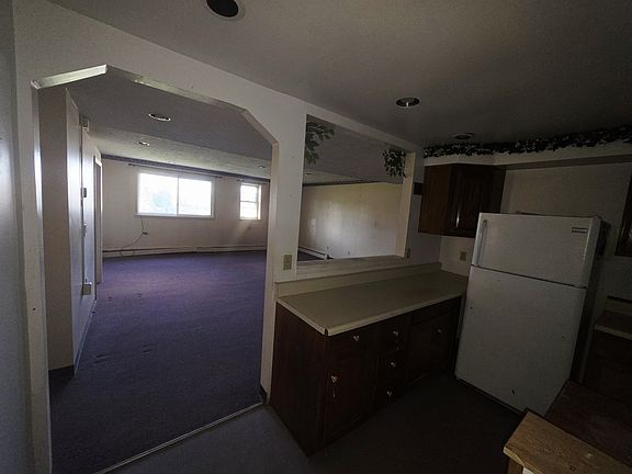 5th image of 794 Pre Emption Rd #4