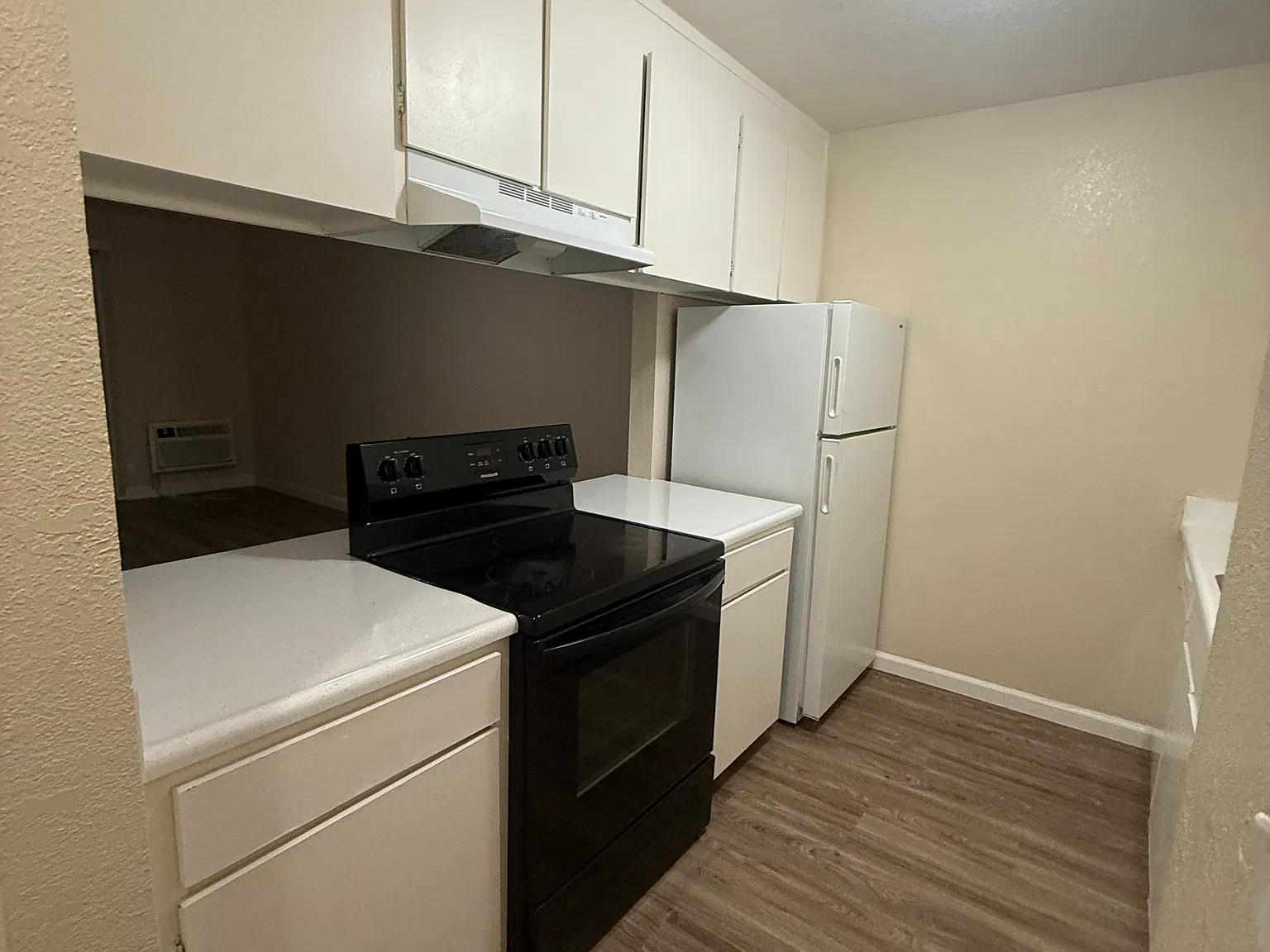 2 bed, 850 sqft, $2,195 — Photo 4