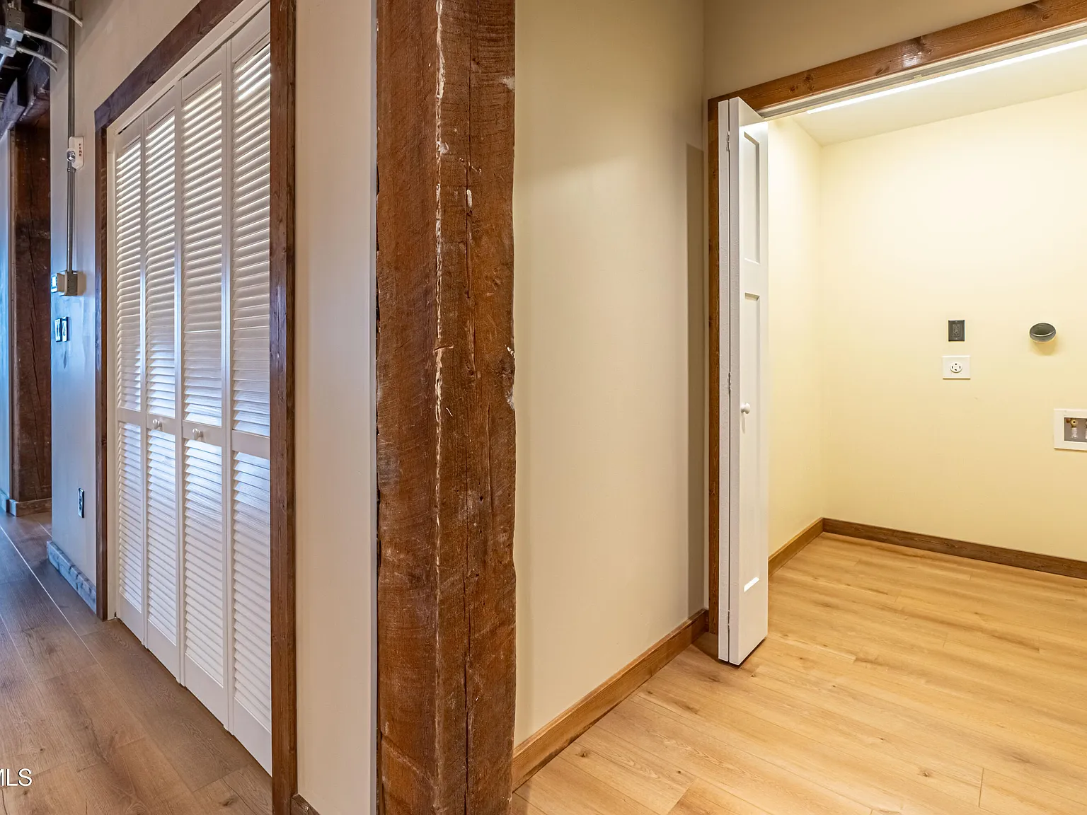 2 bed, 1292 sqft, $2,252 — Photo 3