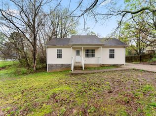 1090 Sugarberry Ln, Springfield, TN 37172