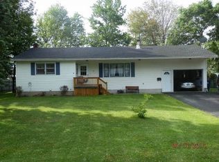 2 Tanner Memorial Dr, Swanton, VT 05488