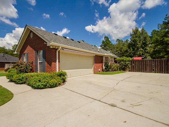 2nd image of 303 Cannock Ct
