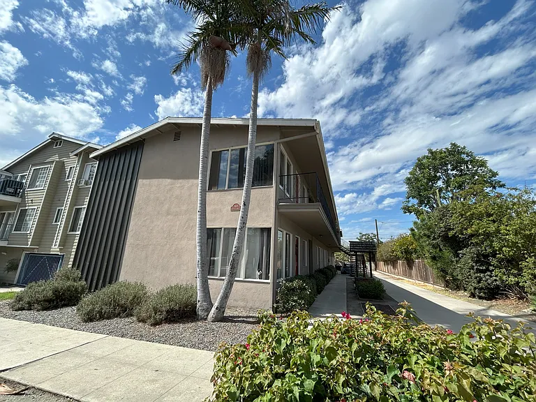 1445 Coronado Ave #6 — Photo 5