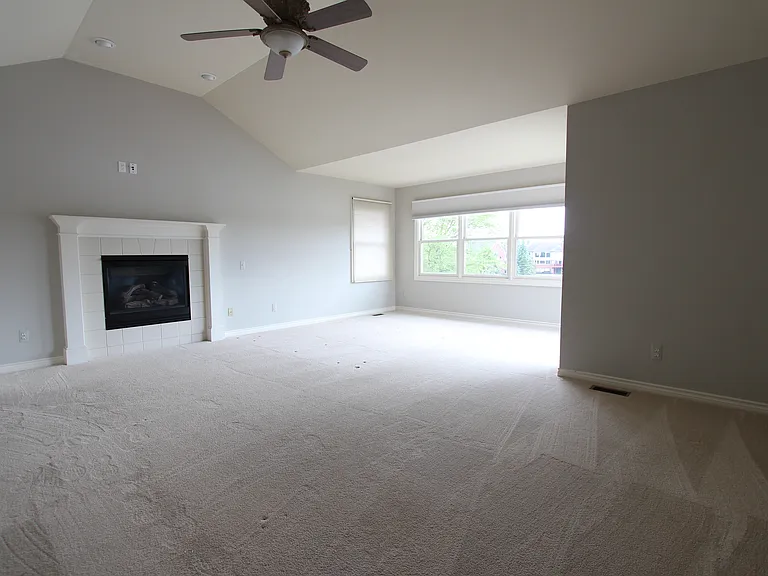 18547 Clairmont Cir E — Photo 20