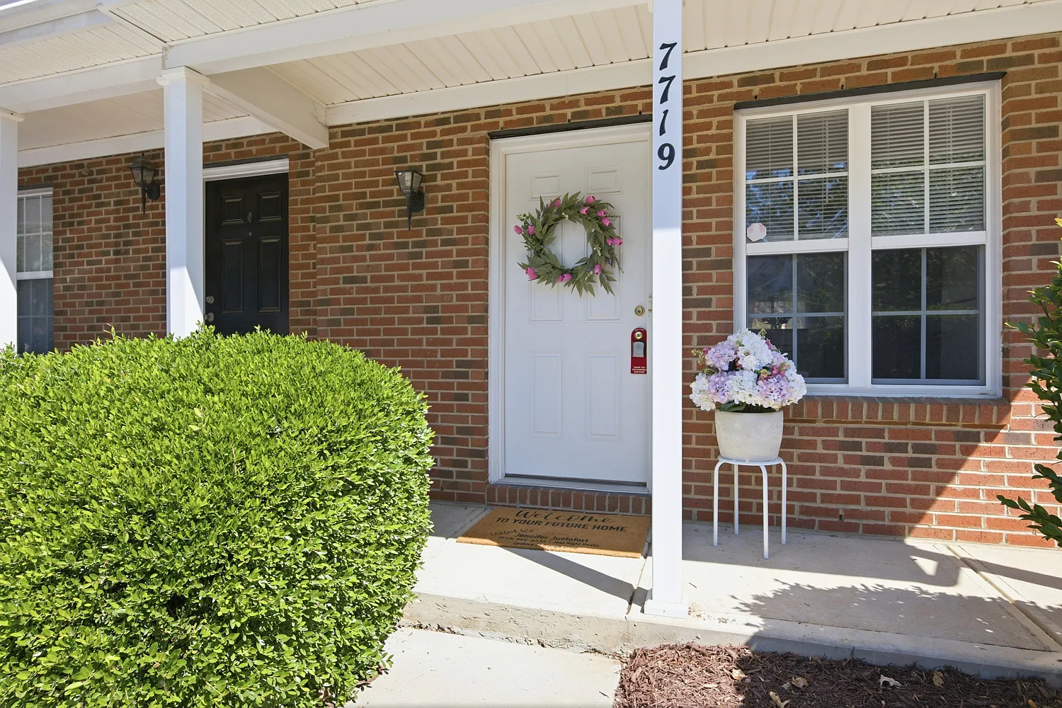 2 bed, 2.5 bath, 1063 sqft, $1,500 — Photo 2
